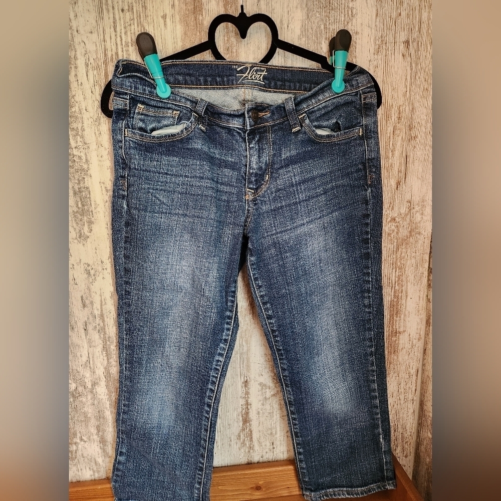 Old Navy The Flirt Blue Ankle Cropped Jeans with Vintage Appeal